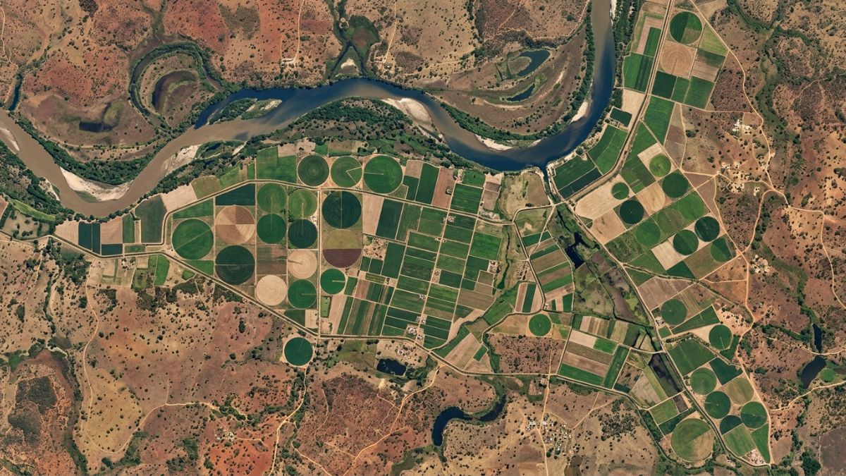 imagem de sat&eacute;lite de campos irrigados em Mo&ccedil;ambique